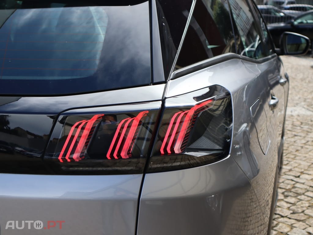 Peugeot 3008 BlueHDi 130 Stop & Start EAT8 Active Pack