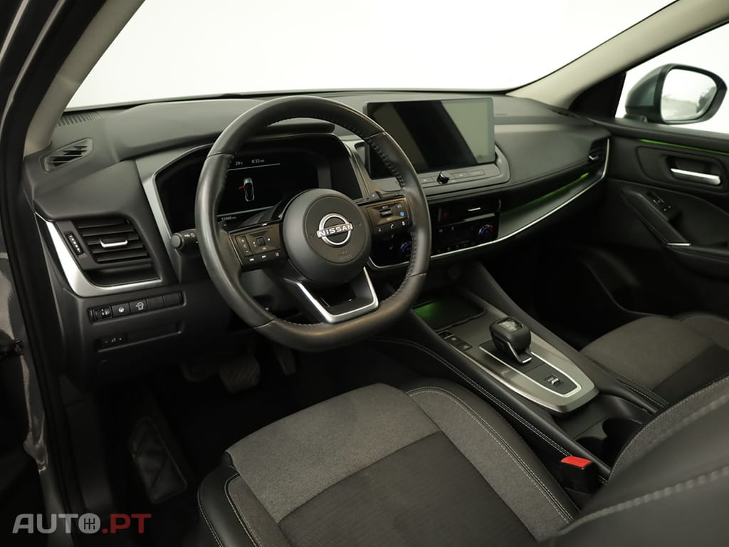 Nissan Qashqai Qashqai 1.3 DIG-T N-Connecta LED Xtronic