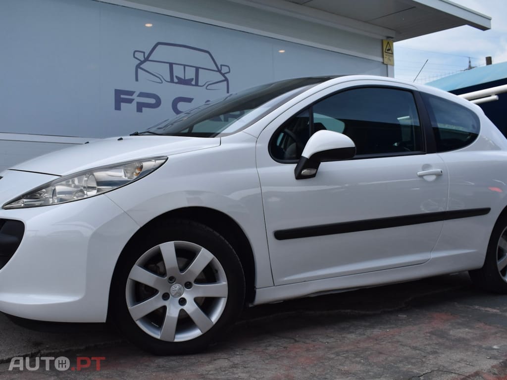 Peugeot 207 1.6 HDi