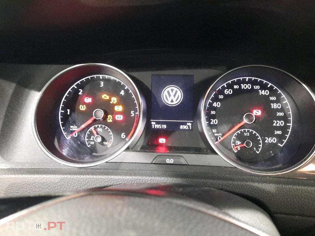 Volkswagen Golf 1.6 TDI Confortline