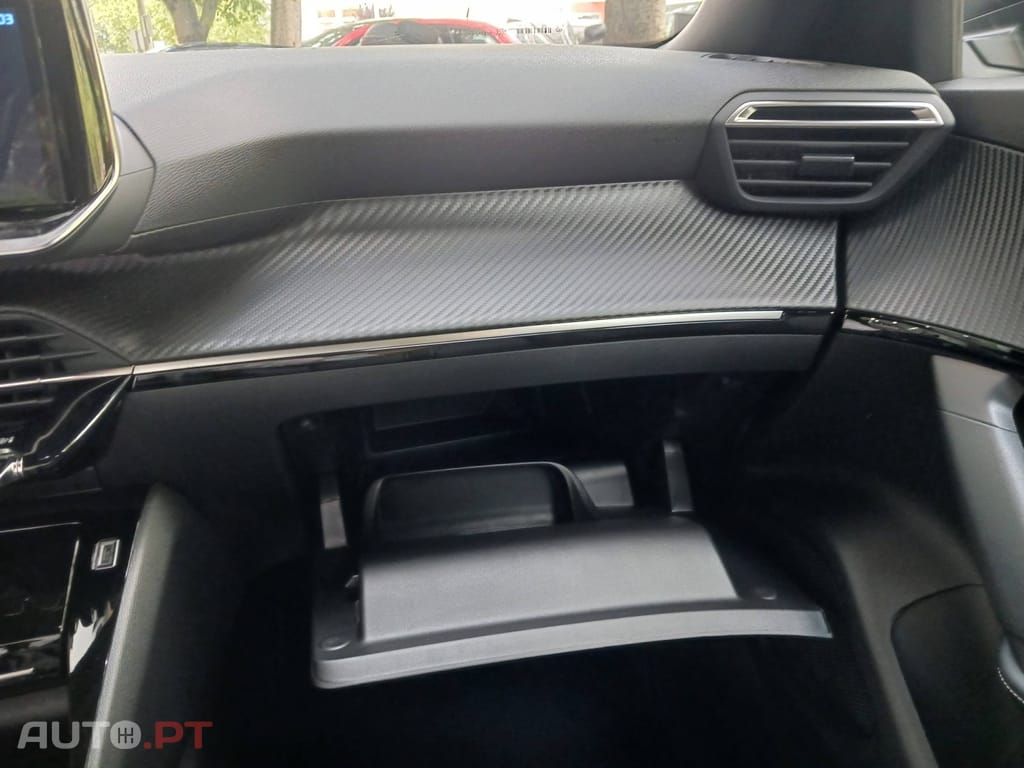 Peugeot 2008 1.2 PureTech Allure Pack