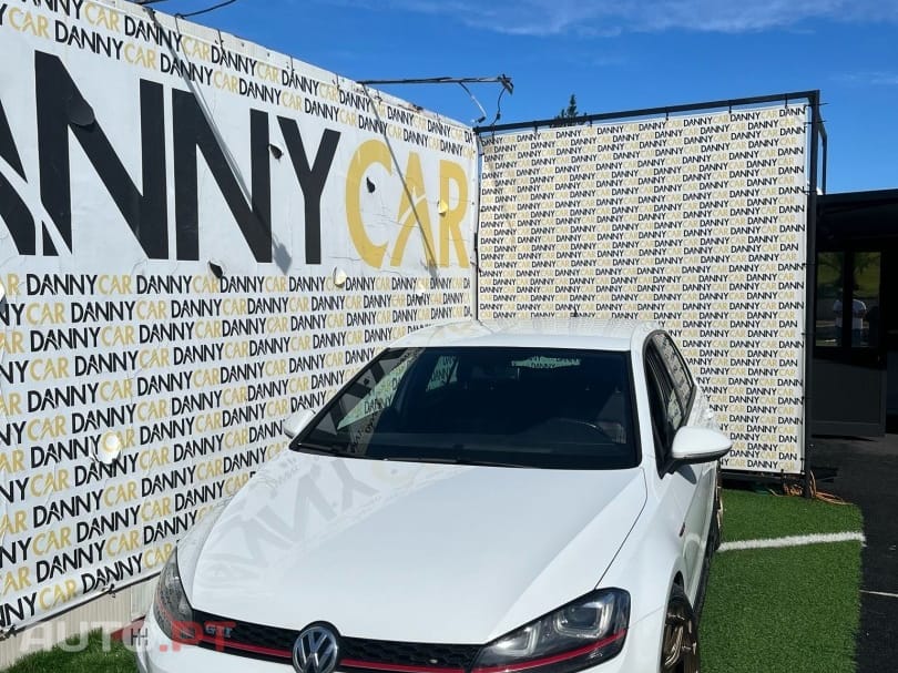 Volkswagen Golf 2.0 GTi DSG