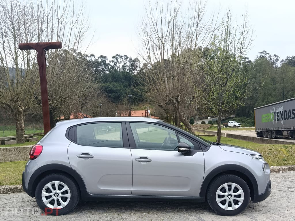 Citroen C3 PureTech attraction
