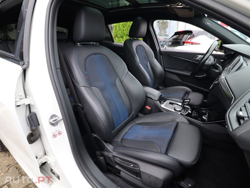 BMW 116 d Pack Desportivo M Auto