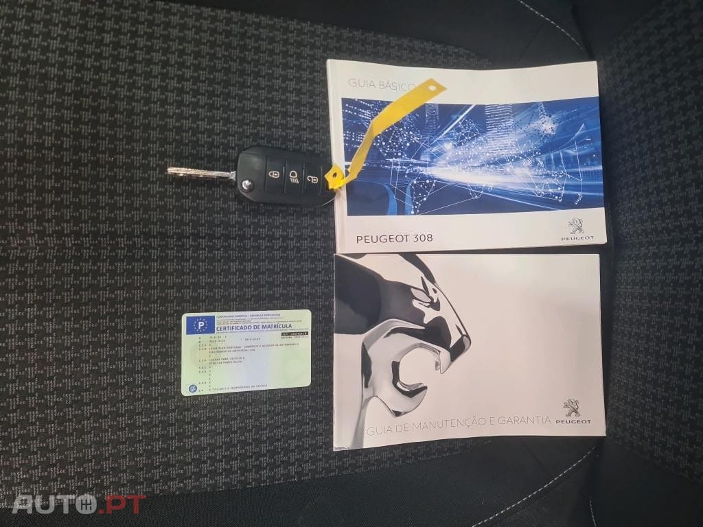 Peugeot 308 1.5 BlueHDi Business Line