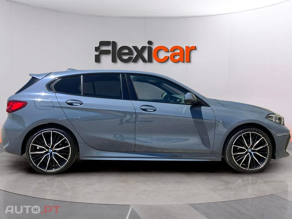 BMW 118 i Pack Desportivo M Auto