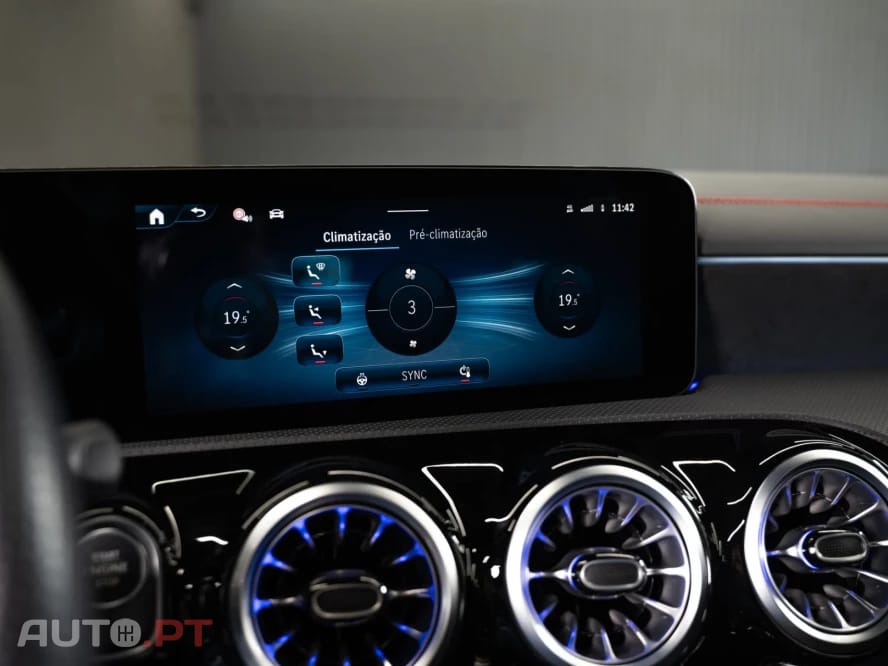 Mercedes-Benz CLA 250 e Shooting Brake AMG Line