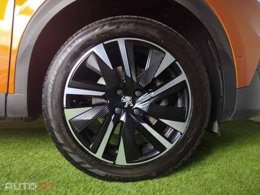 Peugeot 2008 1.2 PureTech GT EAT8
