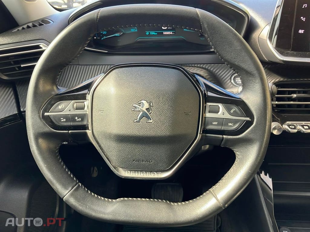 Peugeot E-2008 50 kWh Active Pack
