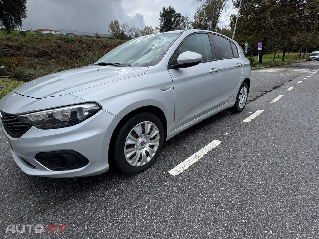 Fiat Tipo 1.3 M-Jet Easy