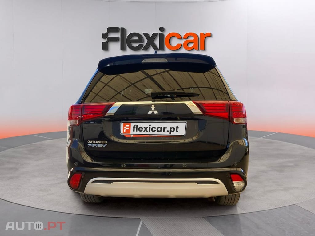 Mitsubishi Outlander 2.4 Instyle