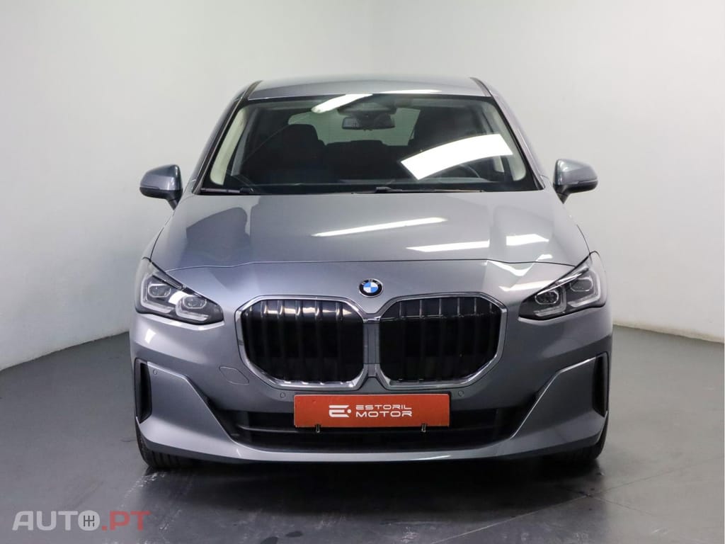 BMW 218 i Auto