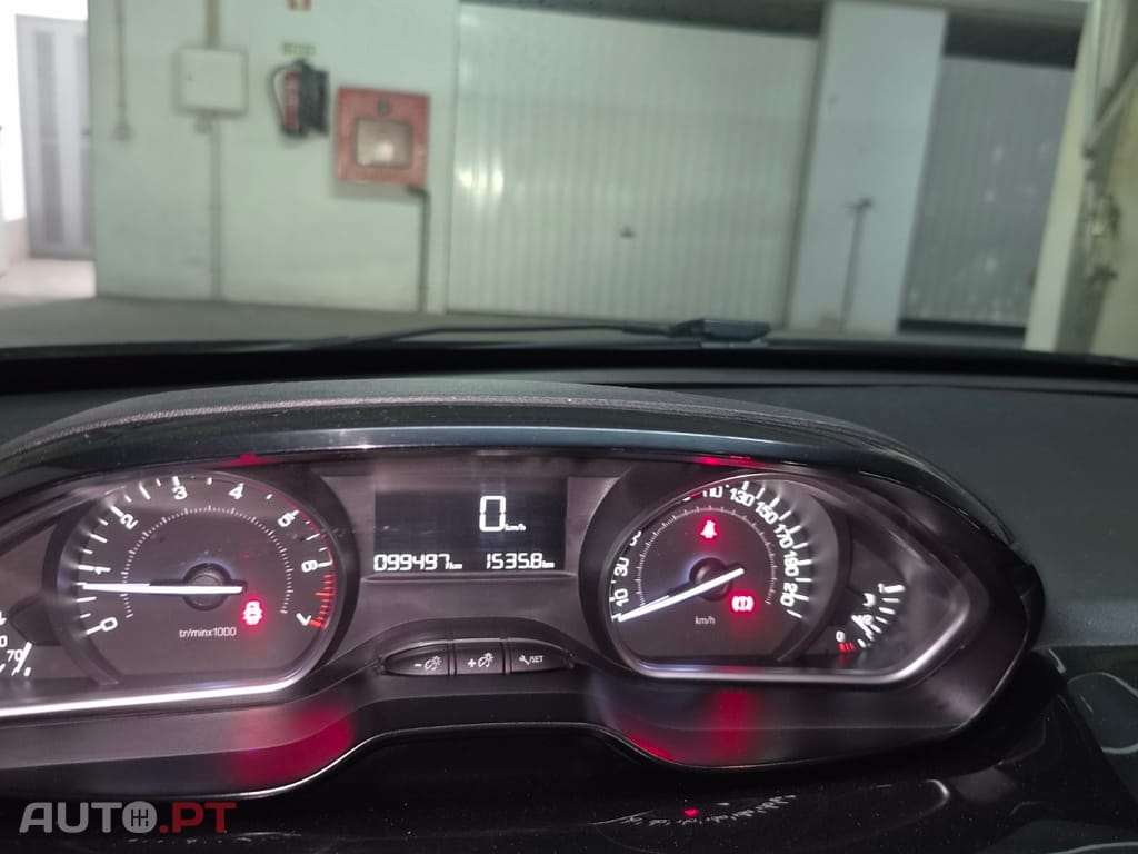 Peugeot 208 Pure tech style