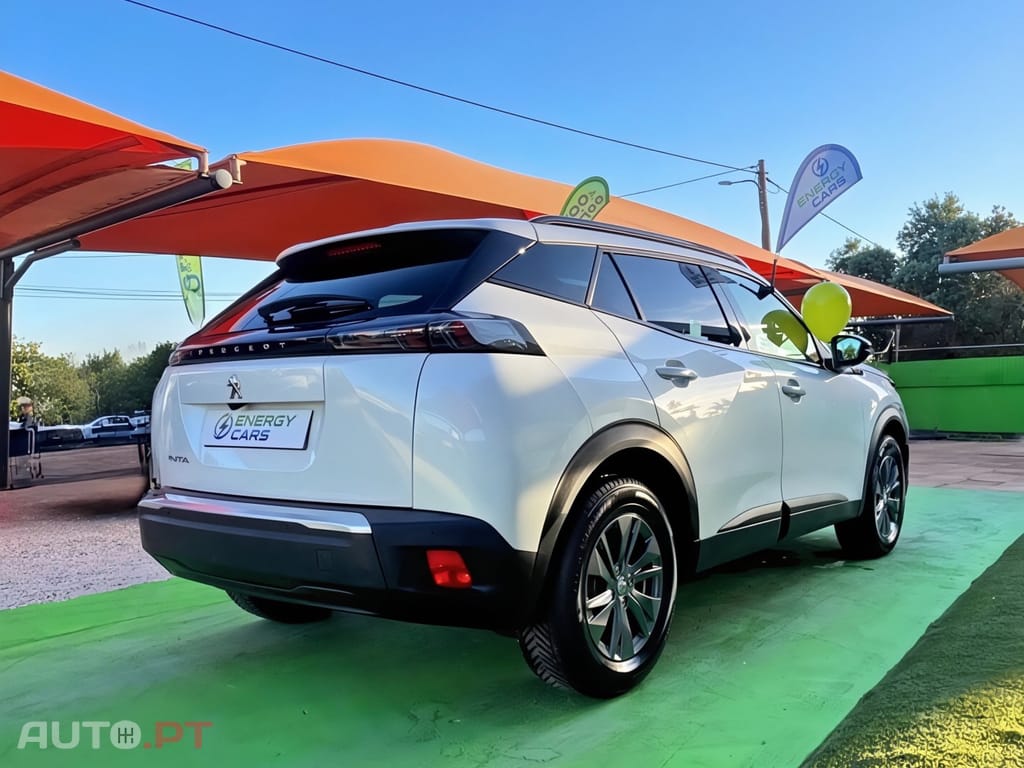 Peugeot E-2008 50 kWh Style