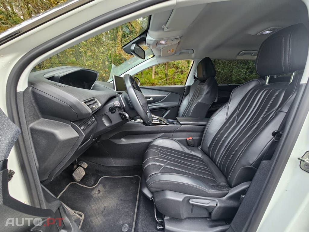 Peugeot 5008 1.5 BlueHDi Allure Pack EAT8