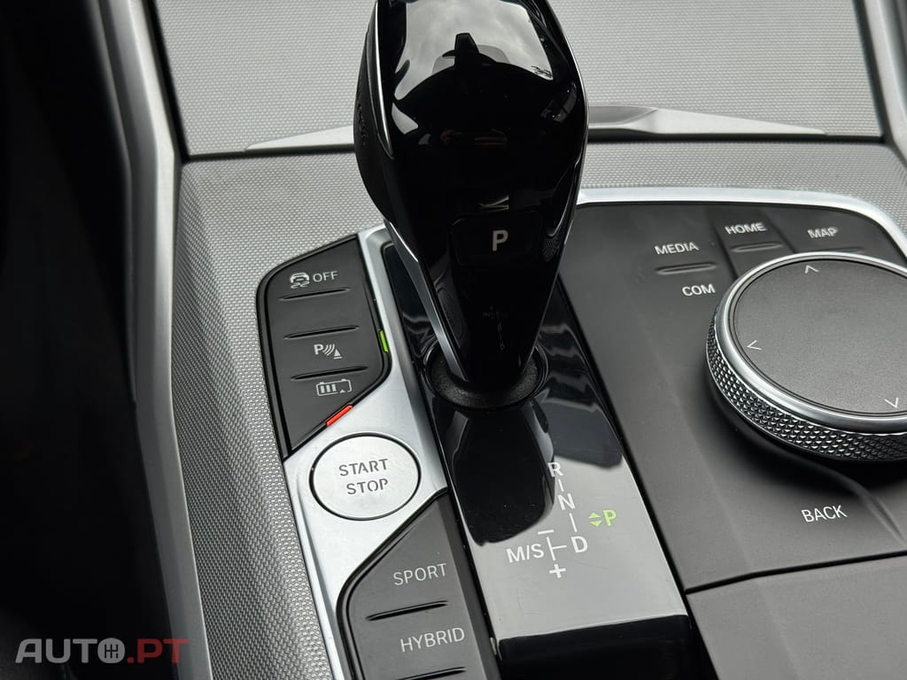 BMW 320 e Touring Corporate Edition Auto