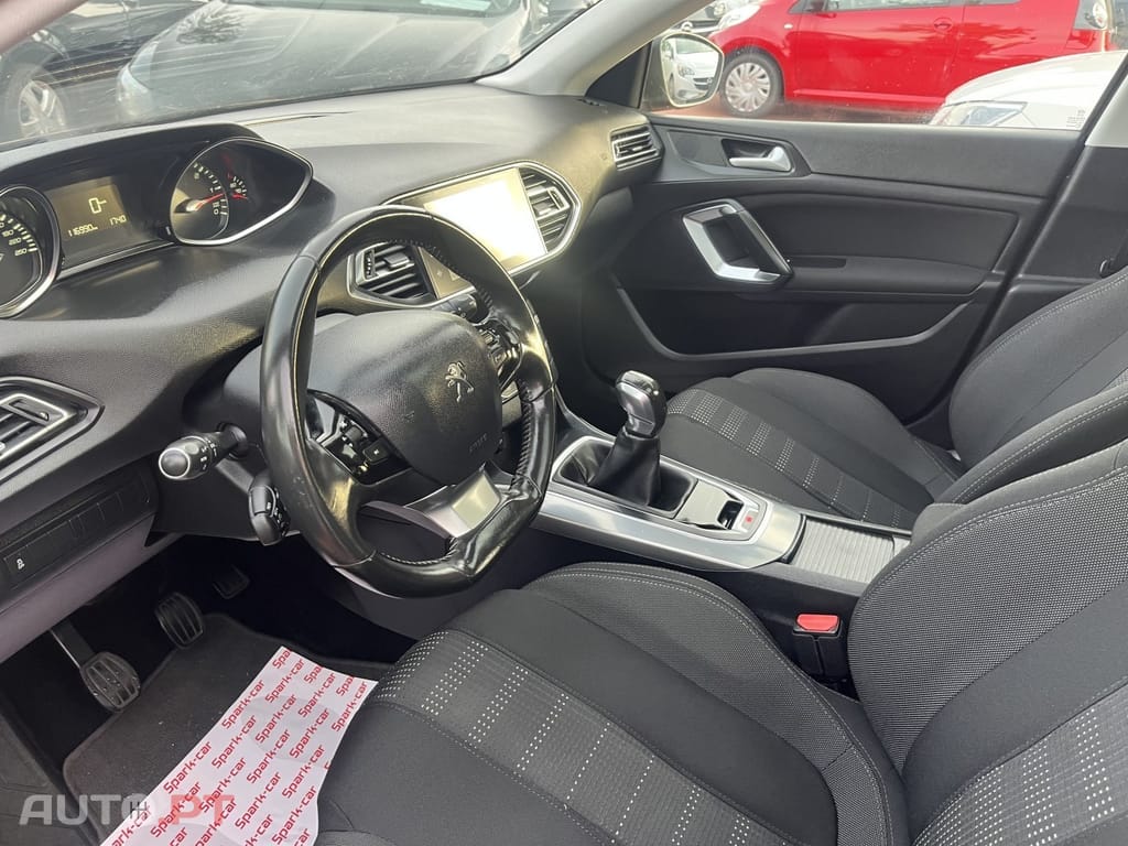 Peugeot 308 1.6 e-HDi Allure