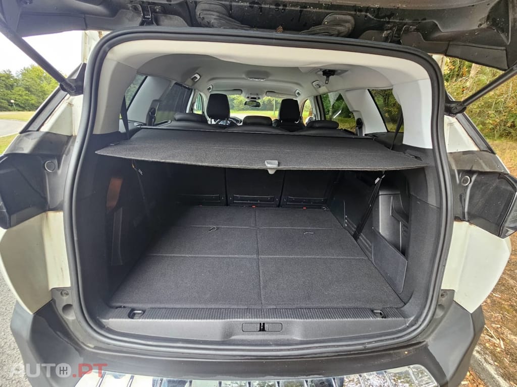 Peugeot 5008 1.5 BlueHDi Allure Pack EAT8