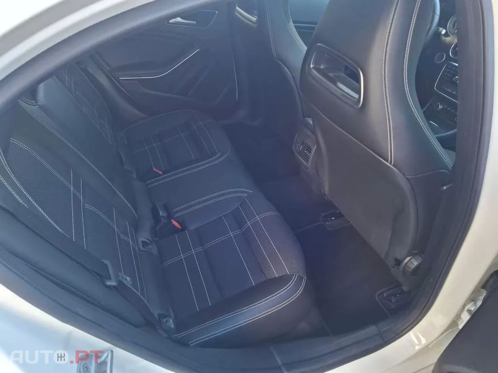Mercedes-Benz A 200  Cdi 4matic 7g  Dct Streetstyle