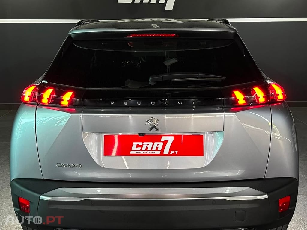 Peugeot 2008 1.2 PureTech Allure EAT8