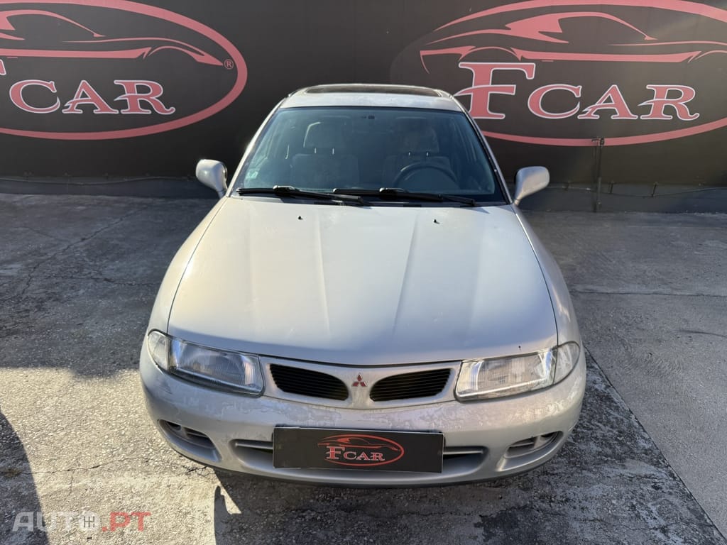 Mitsubishi Carisma Sedan 1.9 TD GLS