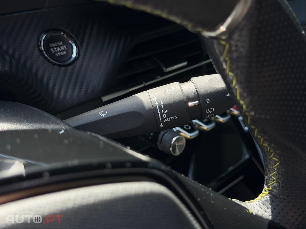 Peugeot E-2008 50 kWh GT
