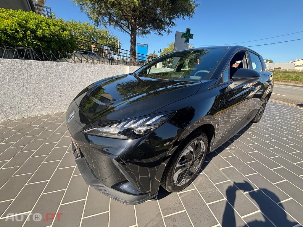 MG MG4 64 kWh Luxury