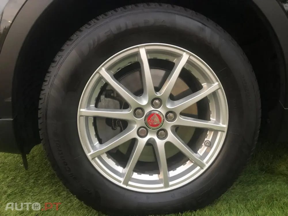 Jaguar E-Pace 2.0 i4D S