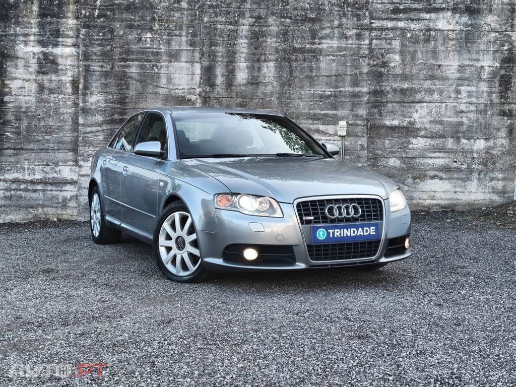 Audi A4 2.0 TDI S-line