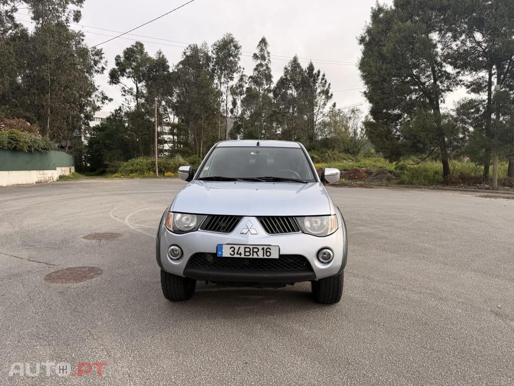 Mitsubishi L200 2.5 DI-D CD Intense 4WD