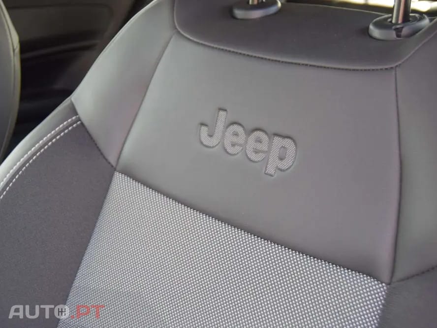 Jeep Avenger 54 kWh Summit
