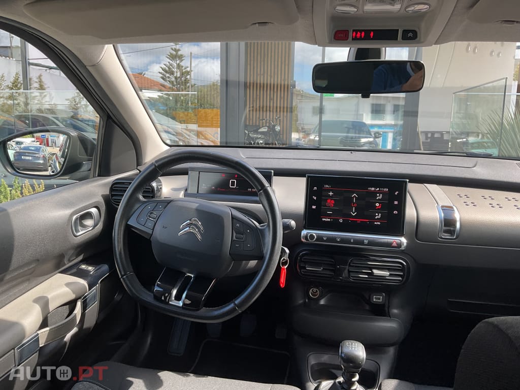 Citroen C4 Cactus 1.2 PureTech Shine