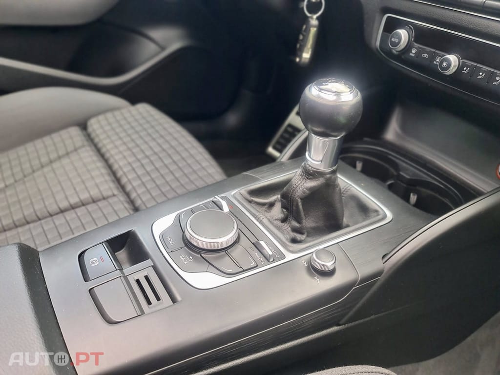 Audi A3 1.6 TDI S-line