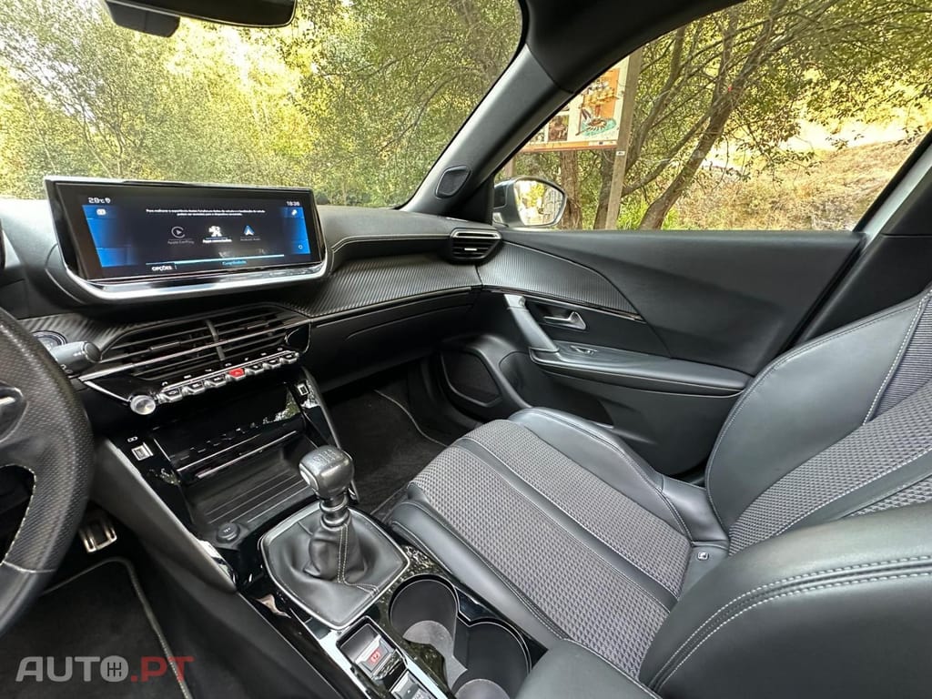 Peugeot 2008 1.2 PureTech GT Line