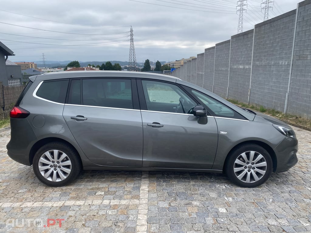 Opel Zafira Opel Zafira Tourer 1.4 Turbo GPL Exclusive | 7 Lugares |