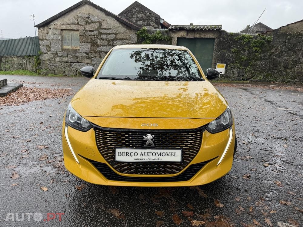 Peugeot E-208 50 kWh Allure Pack