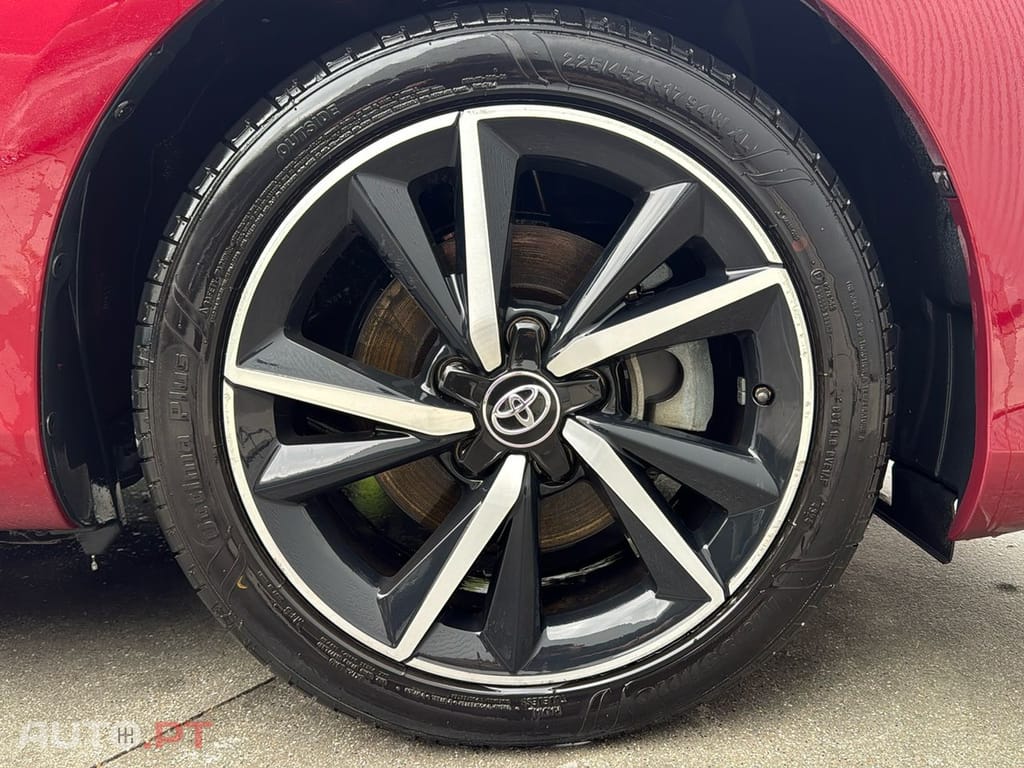 Toyota Auris 1.8 Hybrid