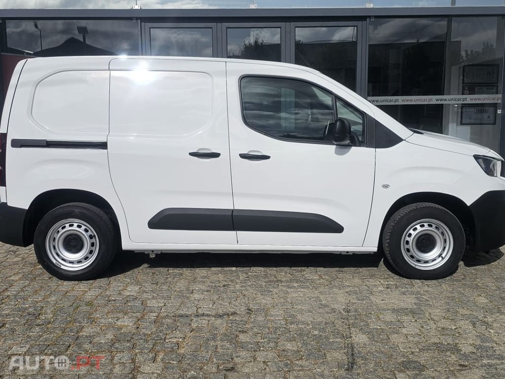 Peugeot Partner 1.6 BlueHDi L1 Pro 3L