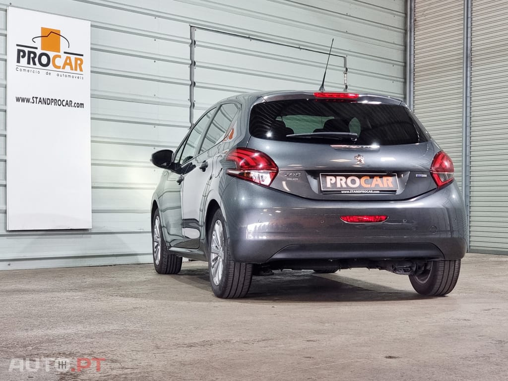 Peugeot 208 1.2 PureTech Style