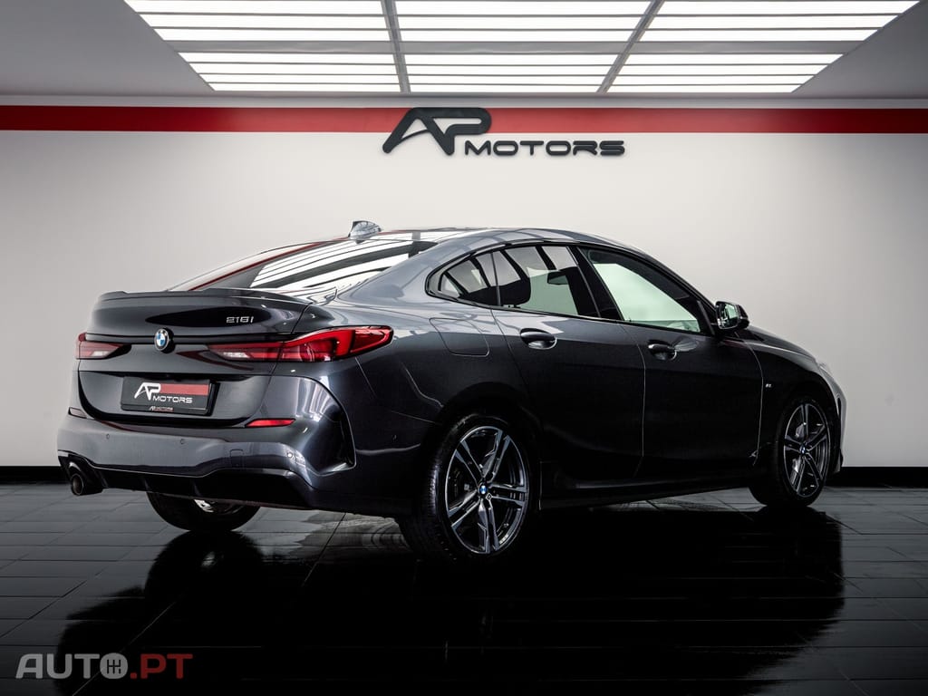 BMW 218 i Pack Desportivo M