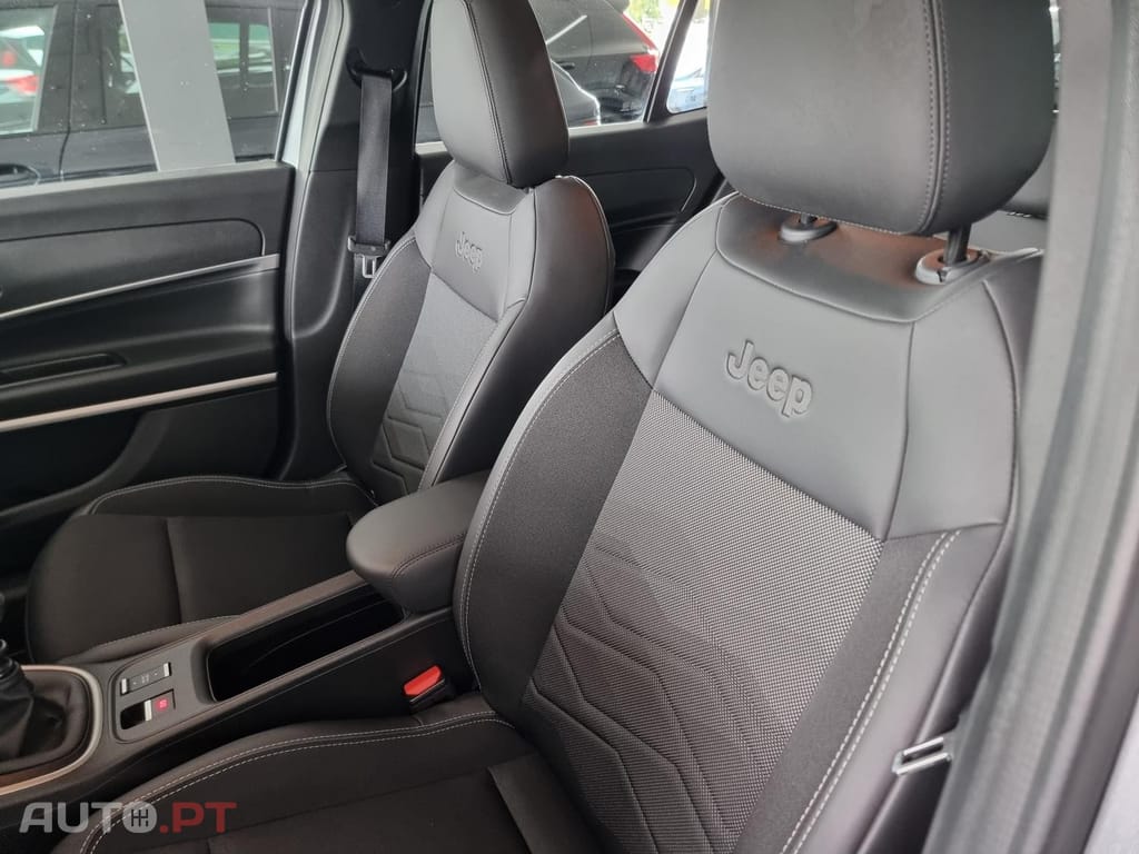 Jeep Avenger 1.2 GSE T3 Altitude