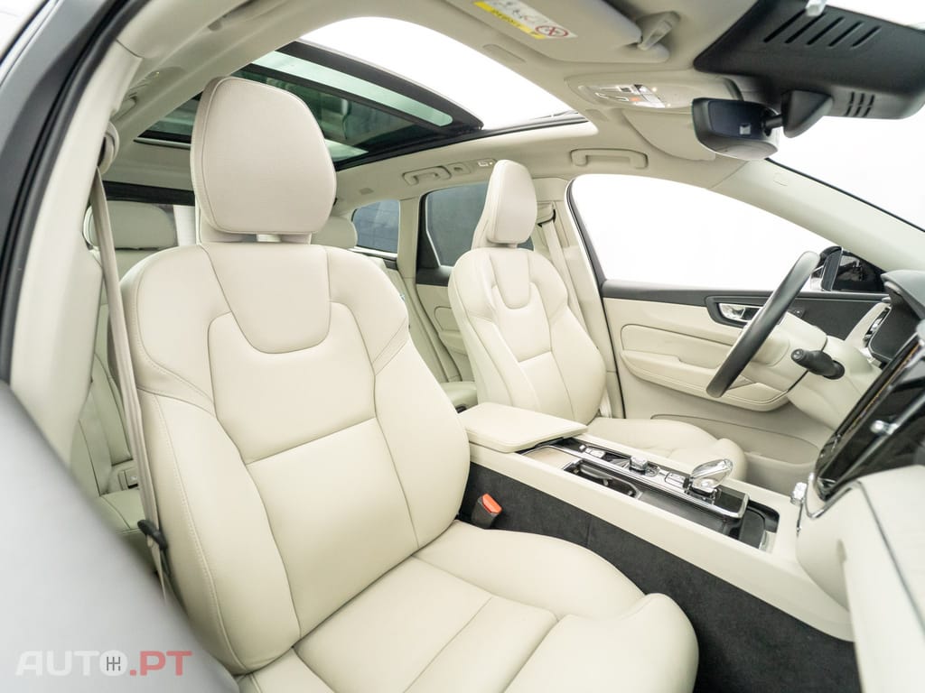 Volvo XC60 2.0 T6 PHEV Inscription AWD