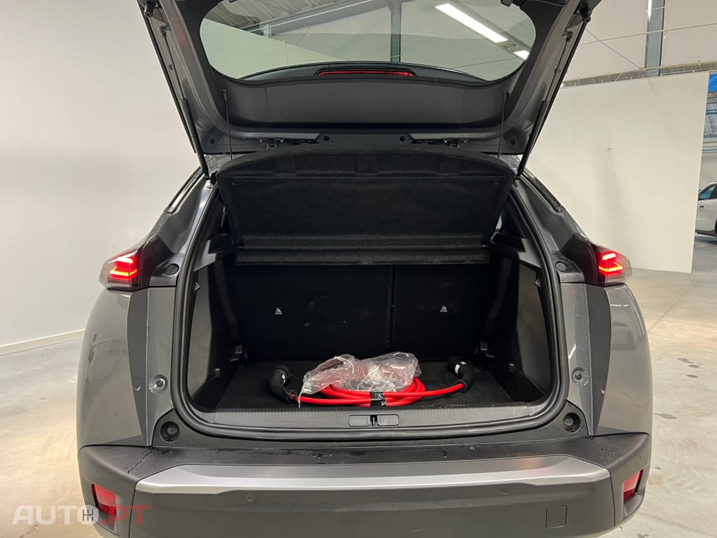 Peugeot E-2008 50 kWh Allure