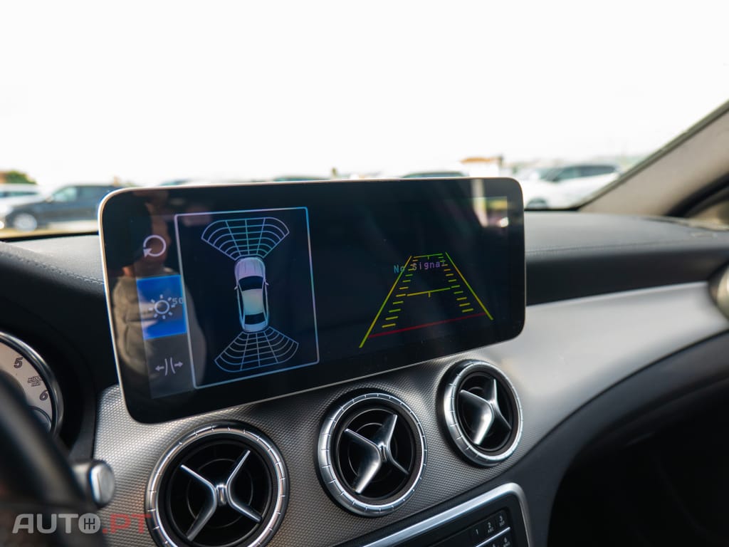 Mercedes-Benz CLA 220 d 7G-DCT AMG Line