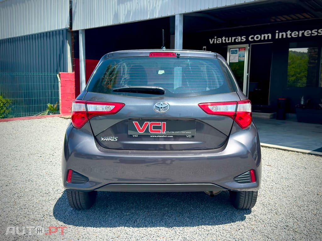 Toyota Yaris 1.0 VVT-I CONFORT