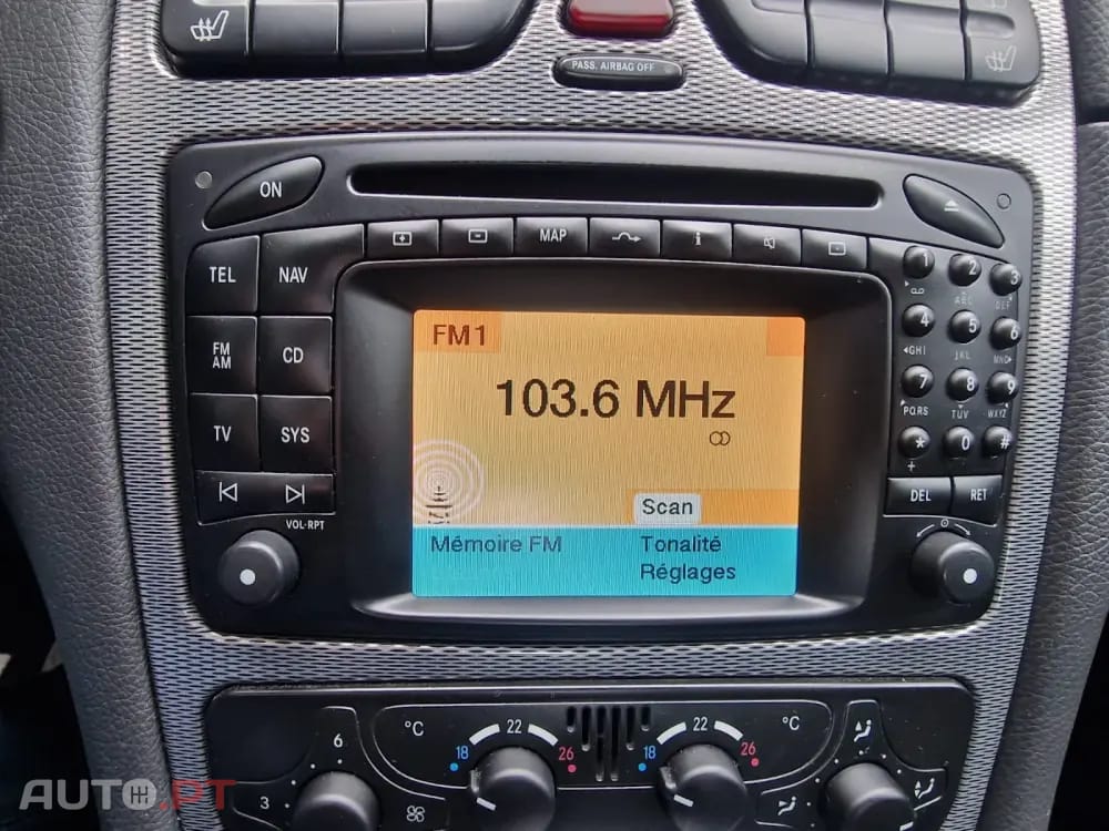 Mercedes-Benz CLK 240 Outro