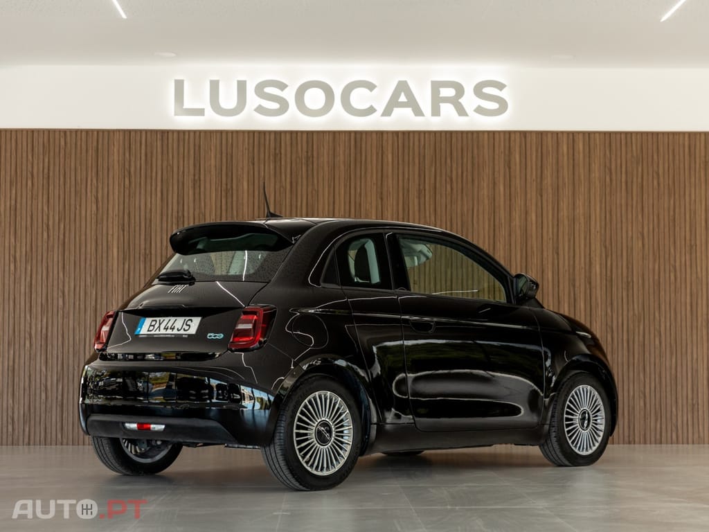 Fiat 500e 3+1 42 kWh
