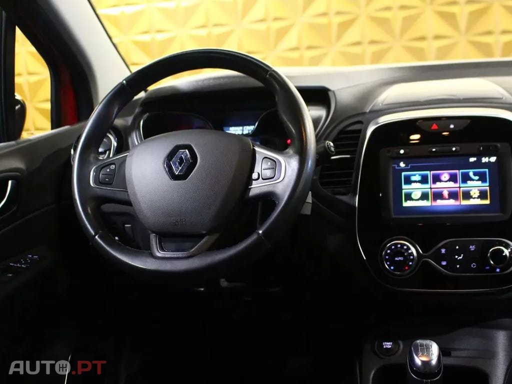 Renault Captur 1.5 dCi Red Edition
