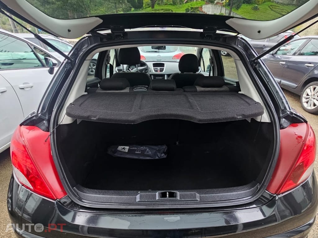 Peugeot 207 1.4 HDi SE Sportium