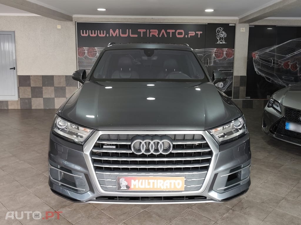 Audi Q7 3.0 TDi quattro S-line Tiptronic 7L